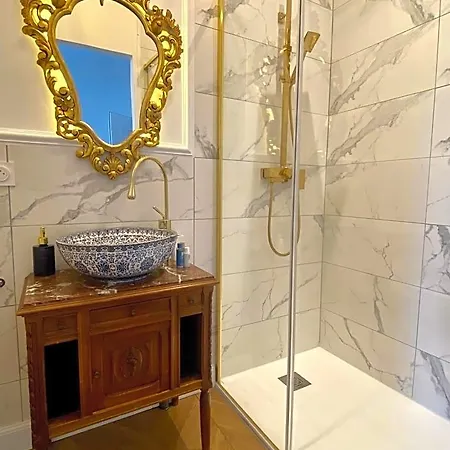 Chateau Borgeat De Lagrange - Privatisation 4*