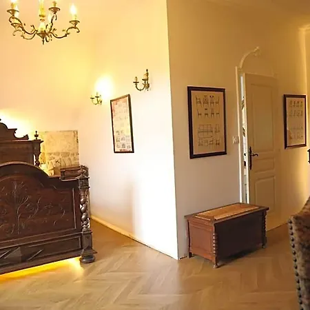 Chateau Borgeat De Lagrange - Privatisation