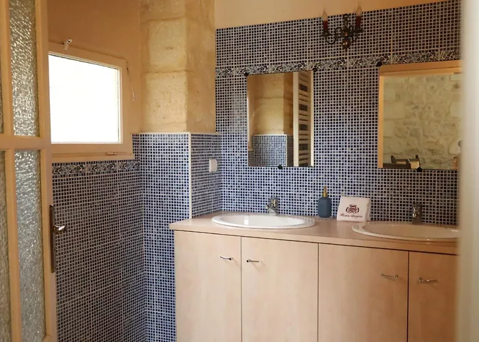 Chateau Borgeat De Lagrange - Privatisation Bed and Breakfast 4*